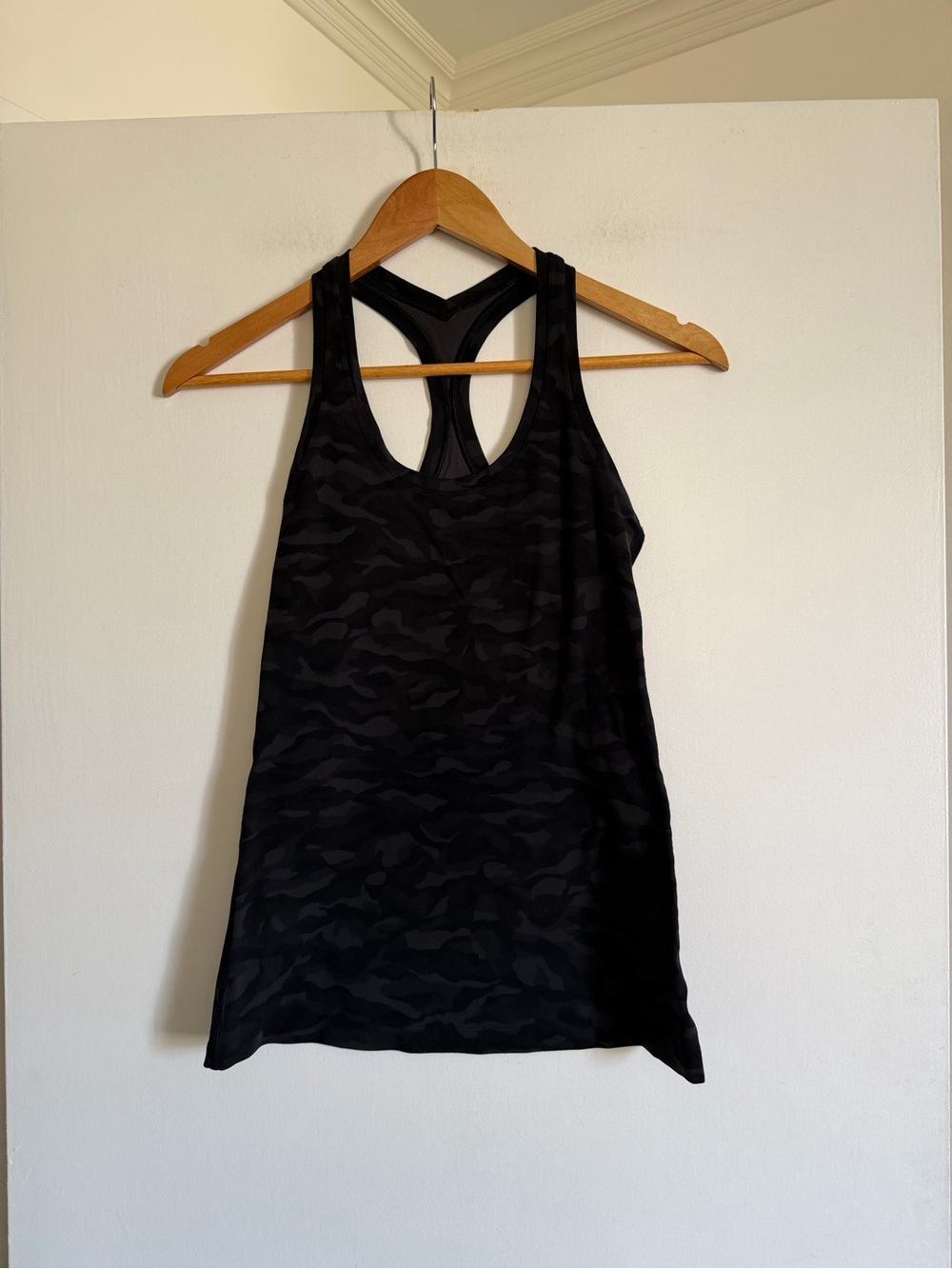 Lululemon Athletica Sequoia Camo Print Deep Coal Black Cool Racerback II Tank - Picture 7 of 10